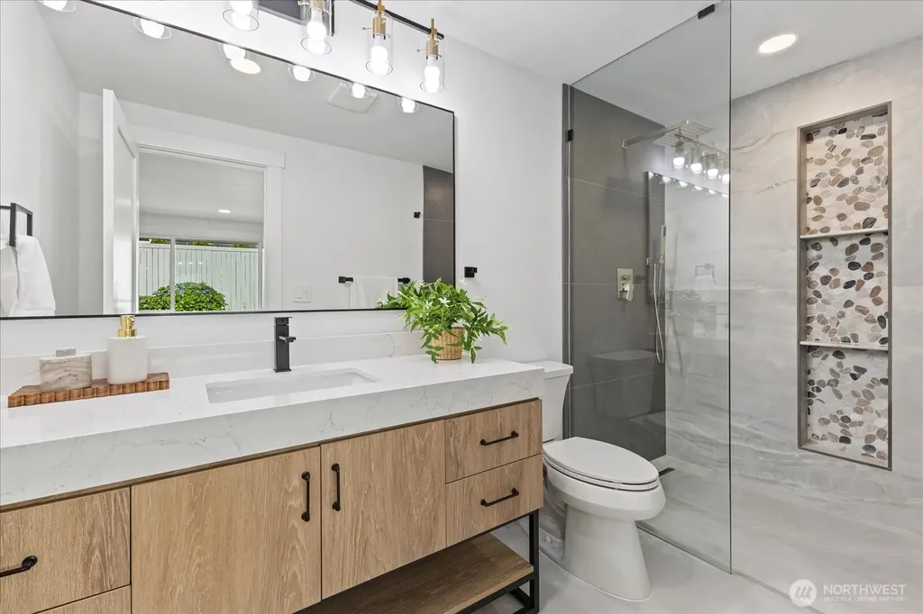 13610 116th Place NE Kirkland WA 98034
