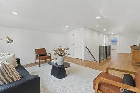 13610 116th Place NE Kirkland WA 98034