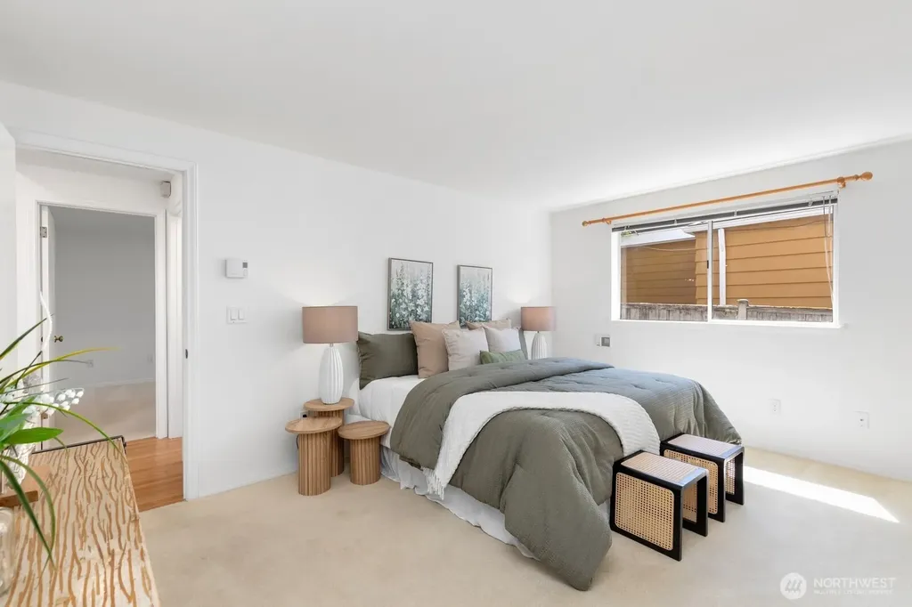 8548 1st Avenue NE Seattle WA 98115
