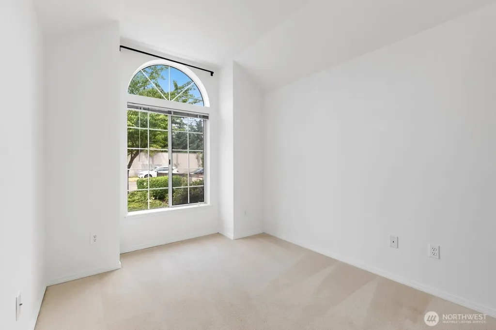 8548 1st Avenue NE Seattle WA 98115