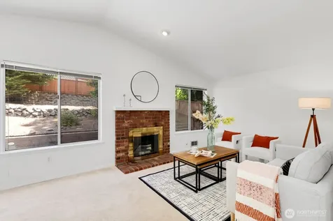 8548 1st Avenue NE Seattle WA 98115