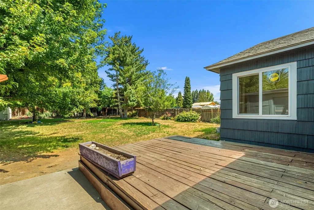845 S Devon Avenue East Wenatchee WA 98802