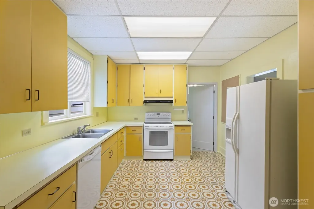 747 N 73rd Street Seattle WA 98103