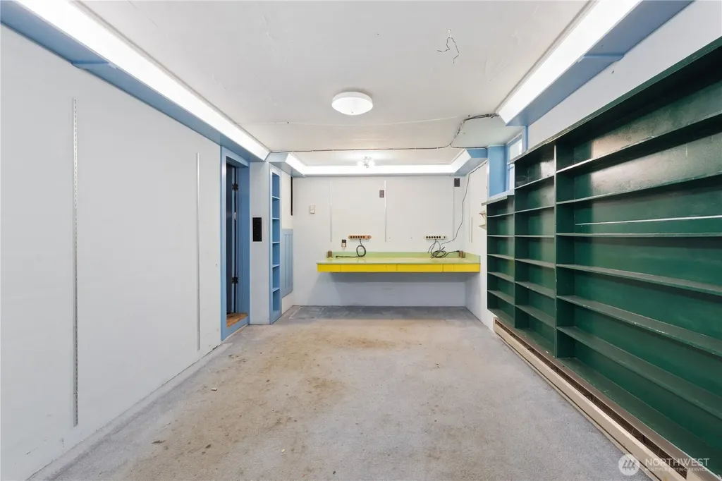 747 N 73rd Street Seattle WA 98103