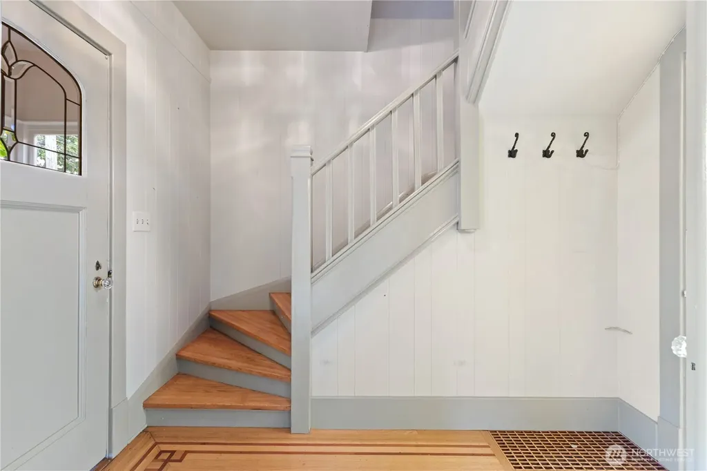 747 N 73rd Street Seattle WA 98103
