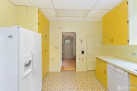 747 N 73rd Street Seattle WA 98103