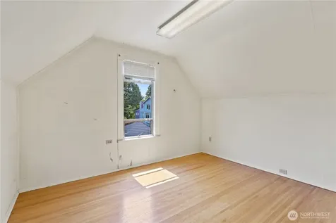 747 N 73rd Street Seattle WA 98103