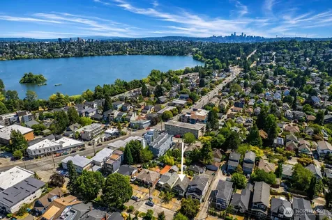 747 N 73rd Street Seattle WA 98103
