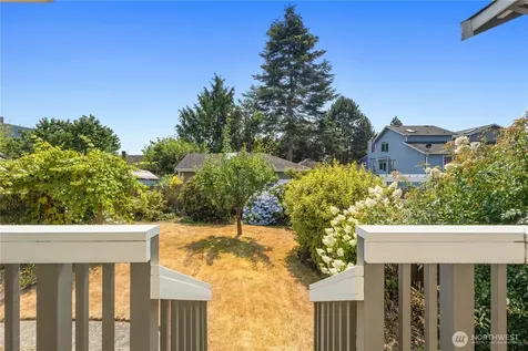 747 N 73rd Street Seattle WA 98103