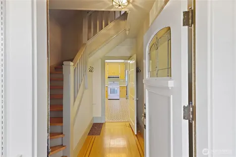 747 N 73rd Street Seattle WA 98103