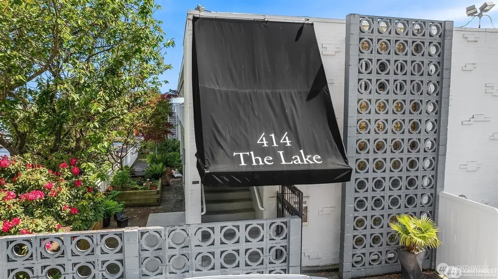 414 Lakeside Avenue S Seattle WA 98144