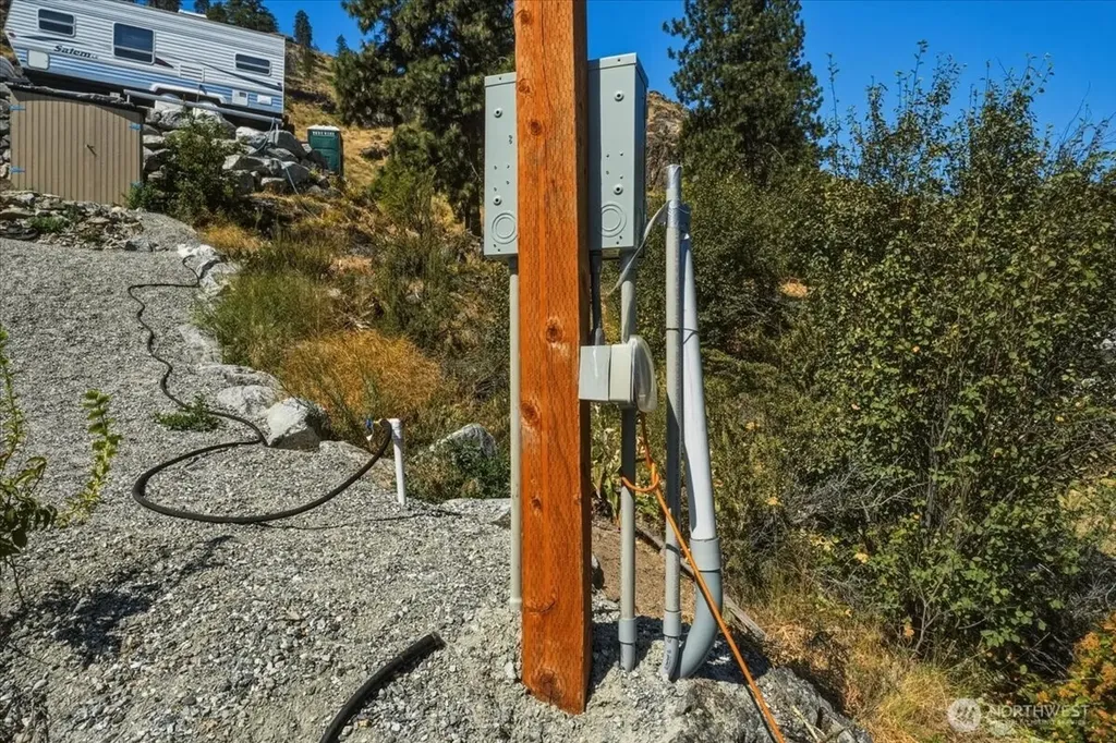 384 Robison Lane Chelan WA 98816