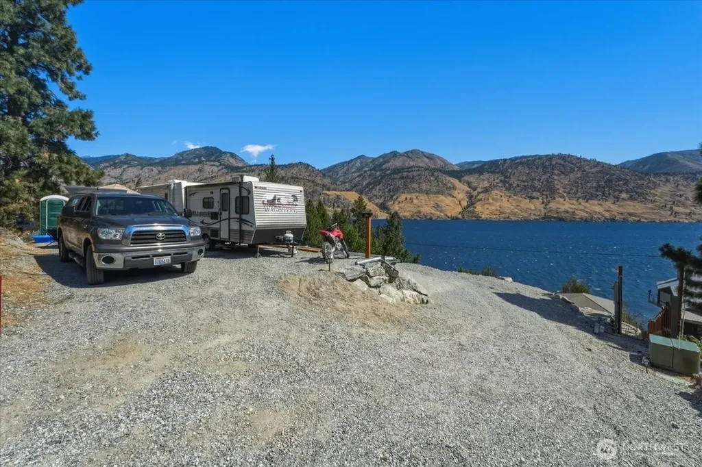 384 Robison Lane Chelan WA 98816