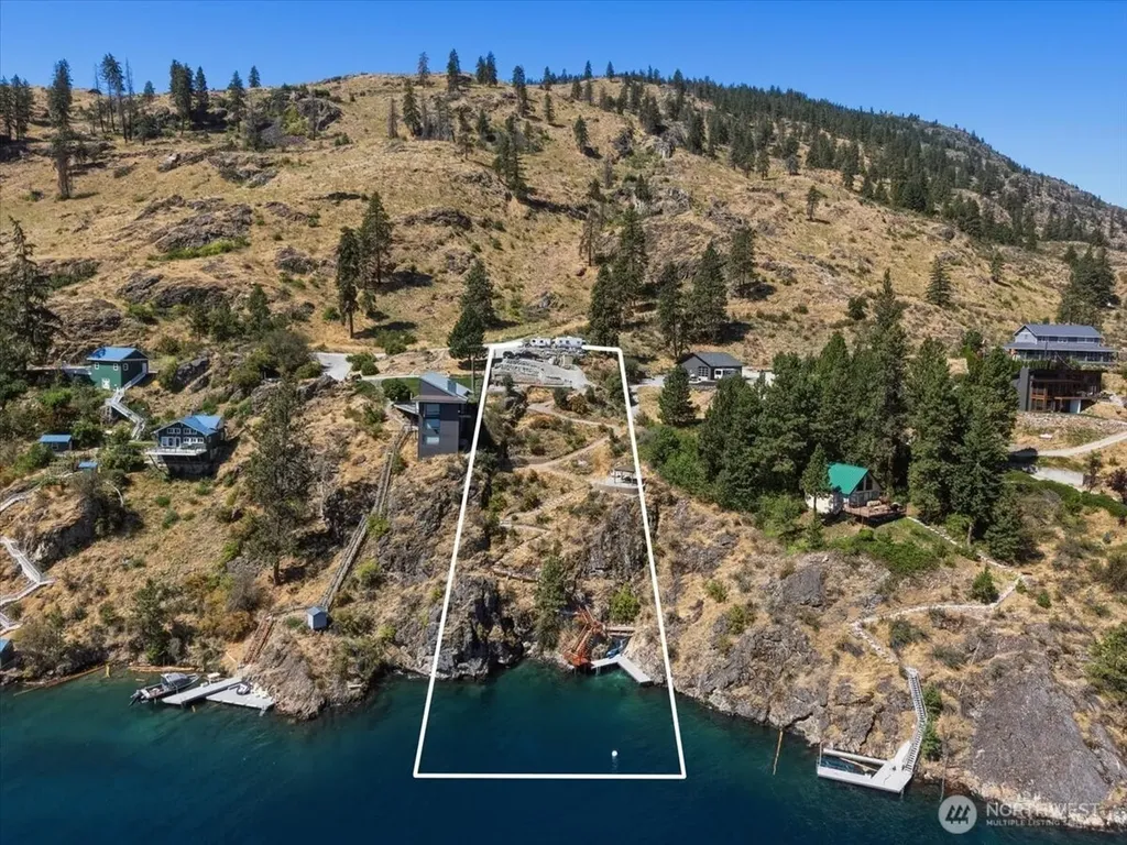 384 Robison Lane Chelan WA 98816