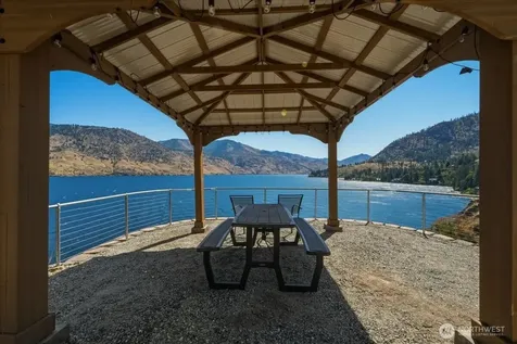 384 Robison Lane Chelan WA 98816