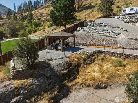 384 Robison Lane Chelan WA 98816