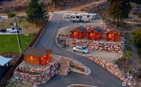 384 Robison Lane Chelan WA 98816