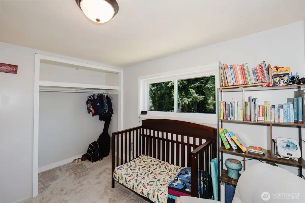 143 Dora Avenue Bremerton WA 98312
