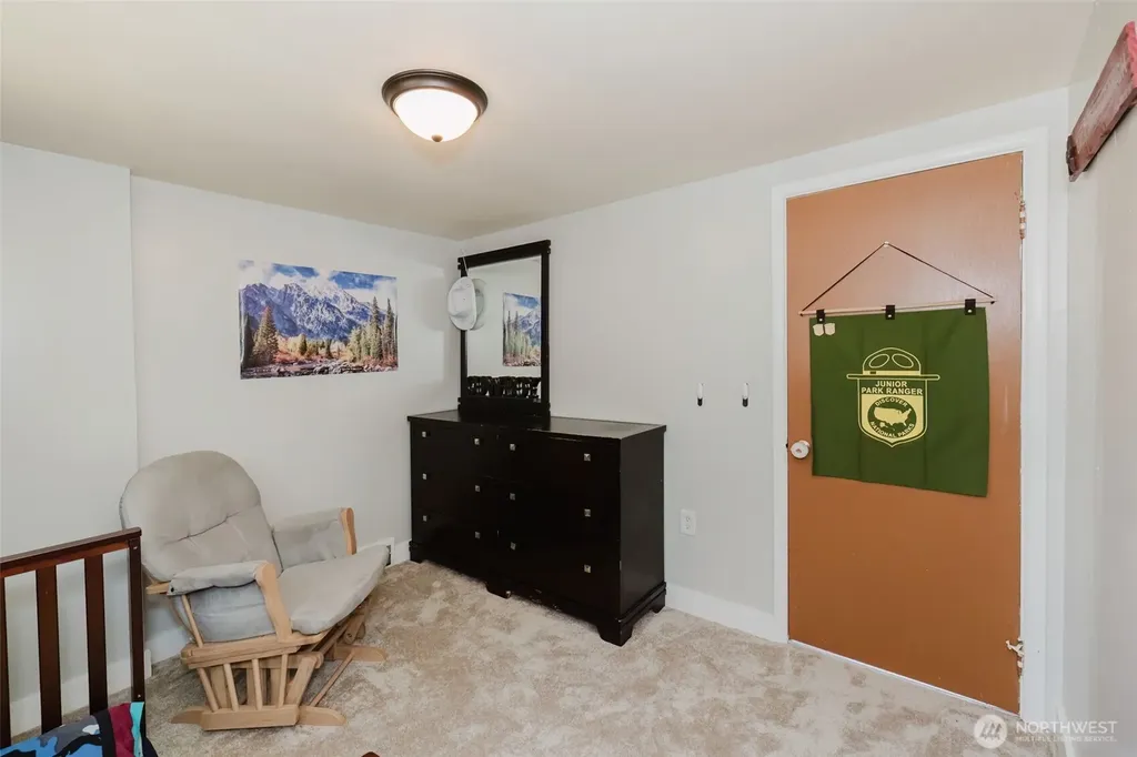 143 Dora Avenue Bremerton WA 98312