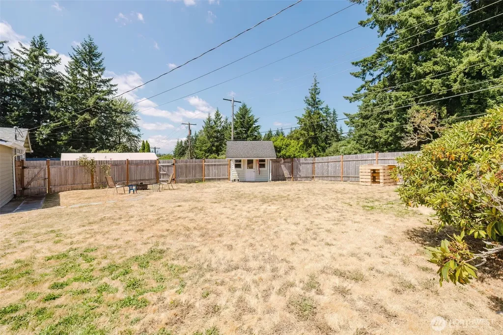 143 Dora Avenue Bremerton WA 98312