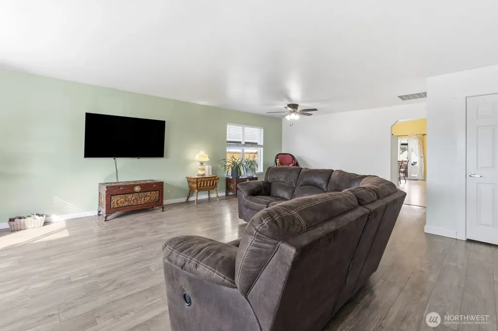 9816 Ramsay Drive SE Yelm WA 98597