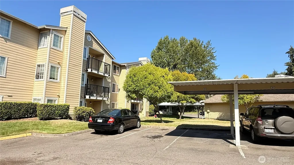28704 18th Avenue S Federal Way WA 98003