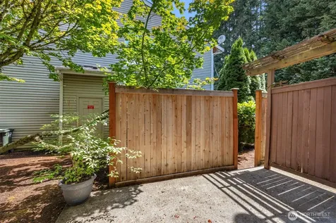 459 Queen Avenue NE Renton WA 98056