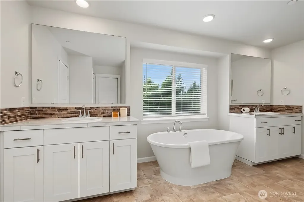 3106 Stephanie Loop NE Lacey WA 98516