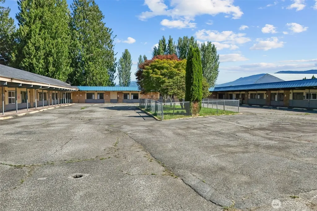 1862 State Route 20 Sedro Woolley WA 98284