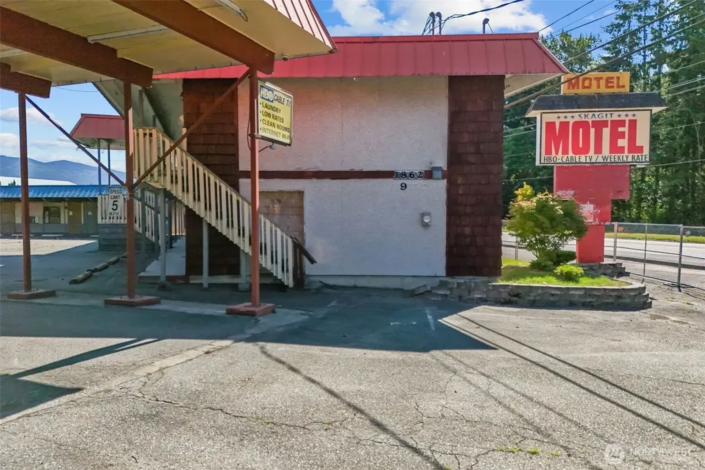 1862 State Route 20 Sedro Woolley WA 98284