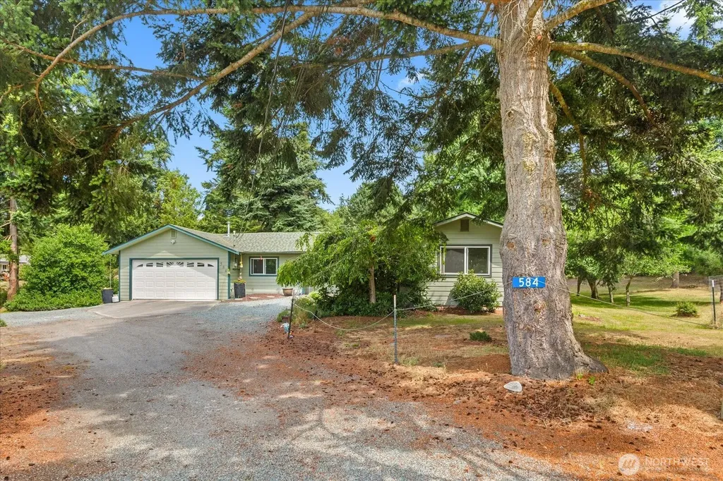 584 W Wanamaker Road Coupeville WA 98239