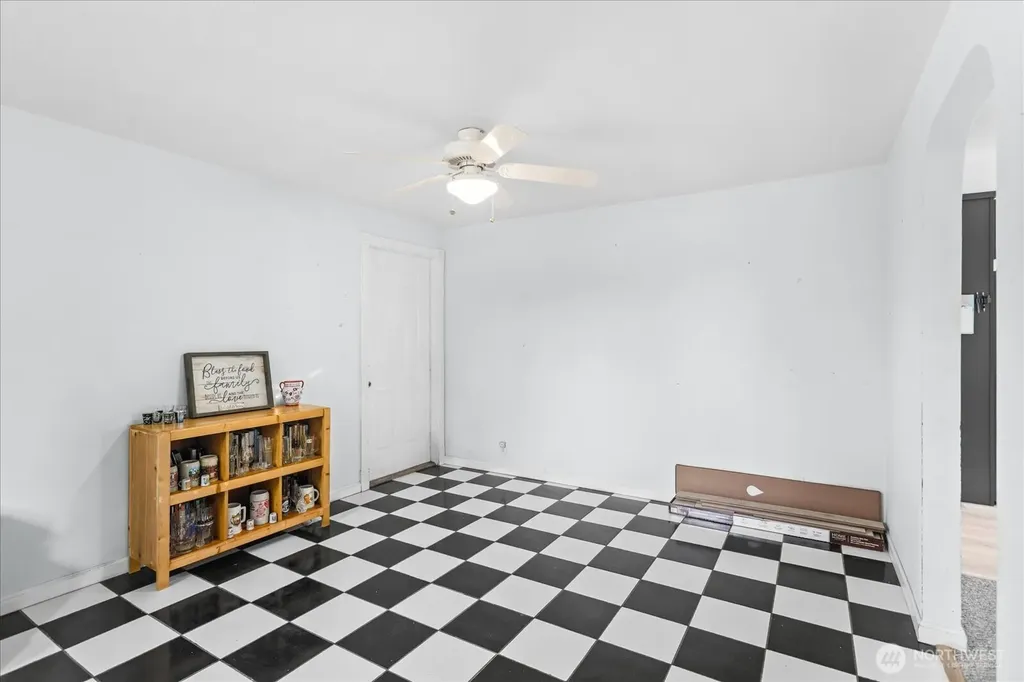 584 W Wanamaker Road Coupeville WA 98239