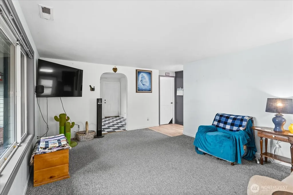584 W Wanamaker Road Coupeville WA 98239