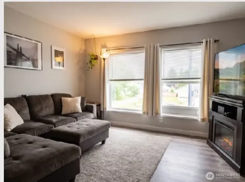 5202 90th Street Court Tacoma WA 98446