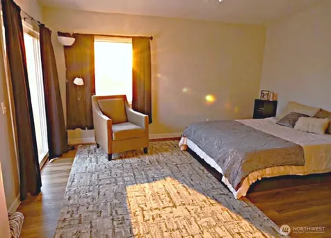 5202 90th Street Court Tacoma WA 98446