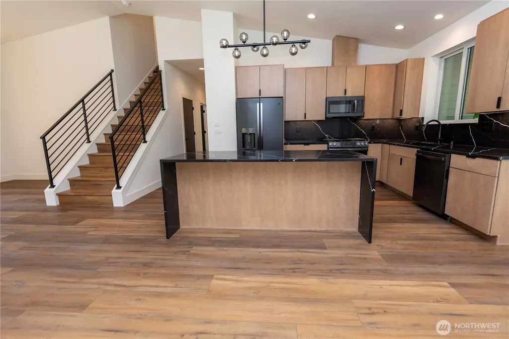 9060 Seamist Lane Blaine WA 98230