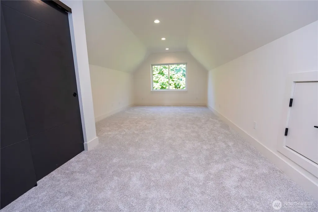 9060 Seamist Lane Blaine WA 98230