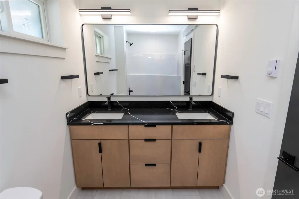 9060 Seamist Lane Blaine WA 98230
