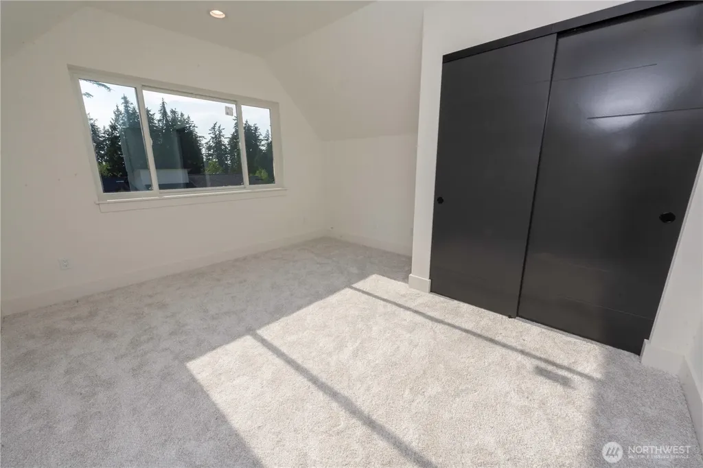 9060 Seamist Lane Blaine WA 98230
