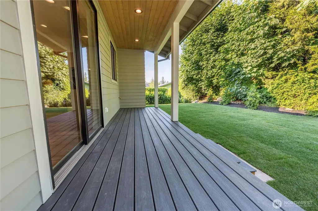 9060 Seamist Lane Blaine WA 98230