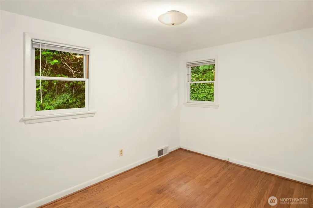 112 NW 44th Street Seattle WA 98107