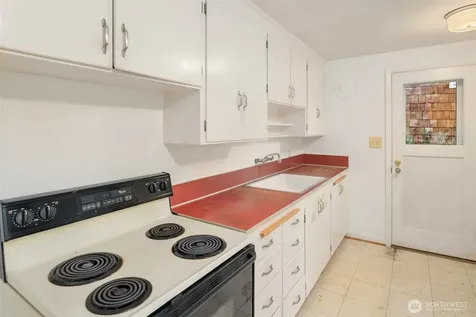 112 NW 44th Street Seattle WA 98107