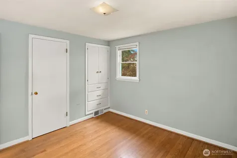 112 NW 44th Street Seattle WA 98107