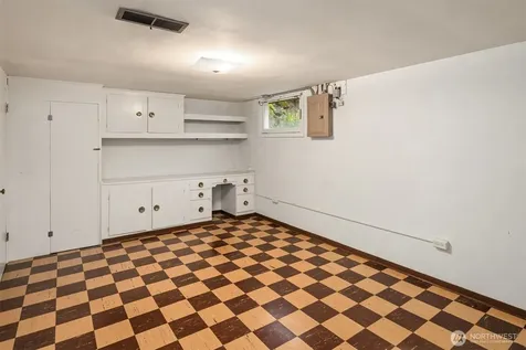 112 NW 44th Street Seattle WA 98107