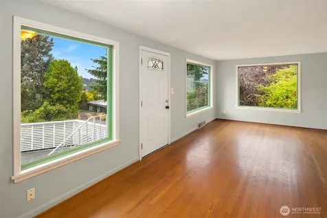112 NW 44th Street Seattle WA 98107