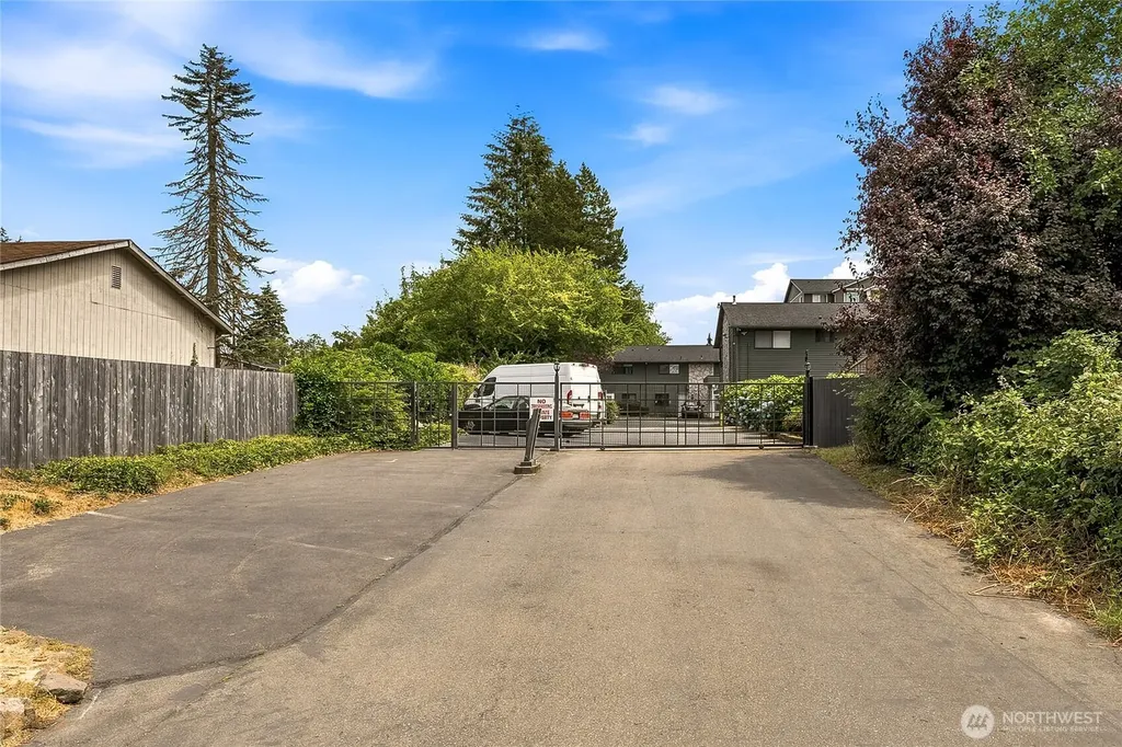 1040 S 320th Street Federal Way WA 98003