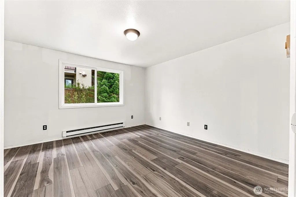 1040 S 320th Street Federal Way WA 98003