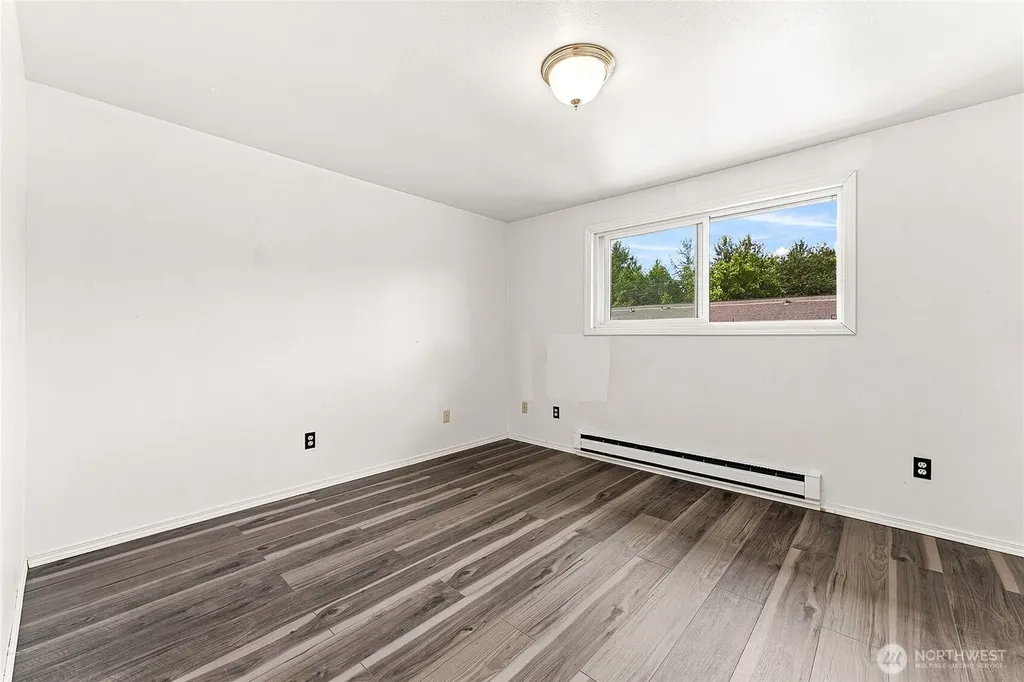 1040 S 320th Street Federal Way WA 98003