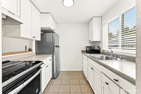 1040 S 320th Street Federal Way WA 98003