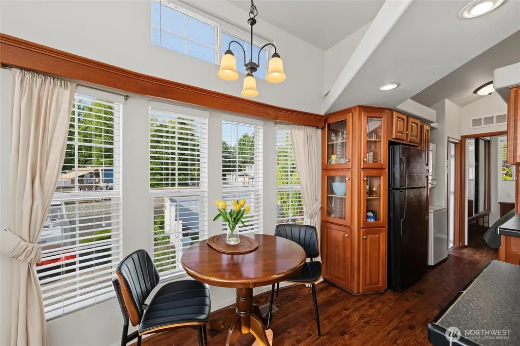4751 Birch Bay Lynden Blaine WA 98230